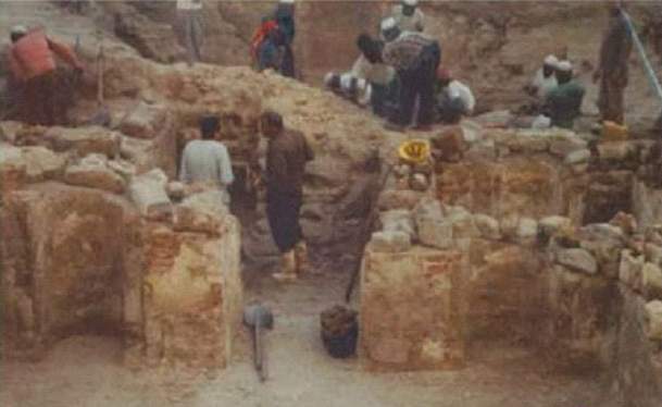 http://qitori.files.wordpress.com/2007/12/kamara-nabi-sayyidah-khadijah.jpg