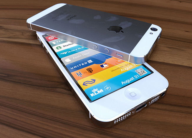 CHIP.co.id - iPhone 5 Belum Diluncurkan, iPhone 4S Banting Harga